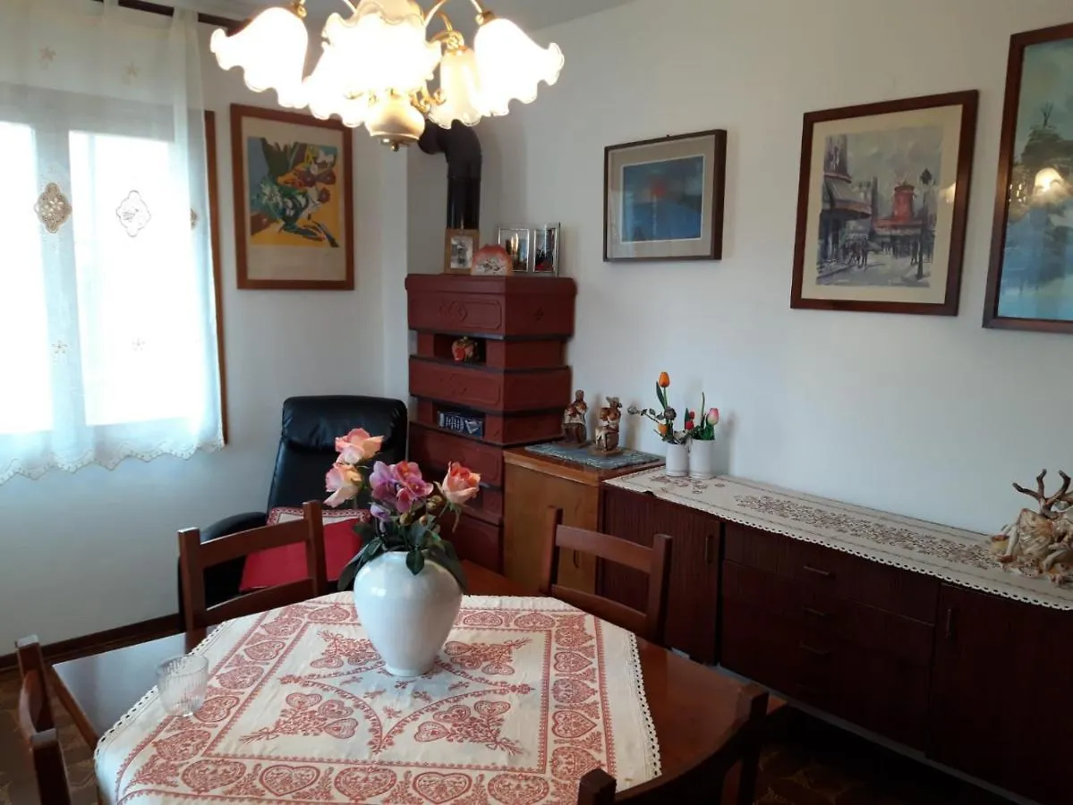 Appartamento Eliseo 埃内戈 0*,